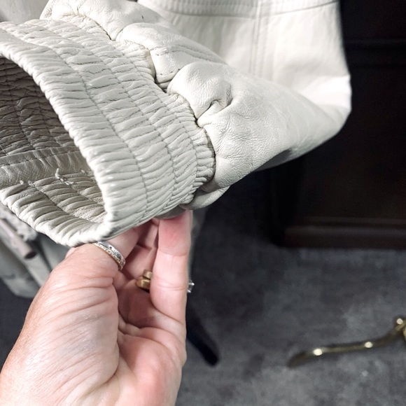 Clyde Burtrum Fox collar coat - Picture 7 of 15